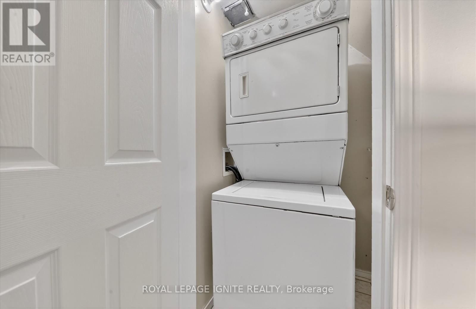 4 - 42 PINERY TRAIL Image 21