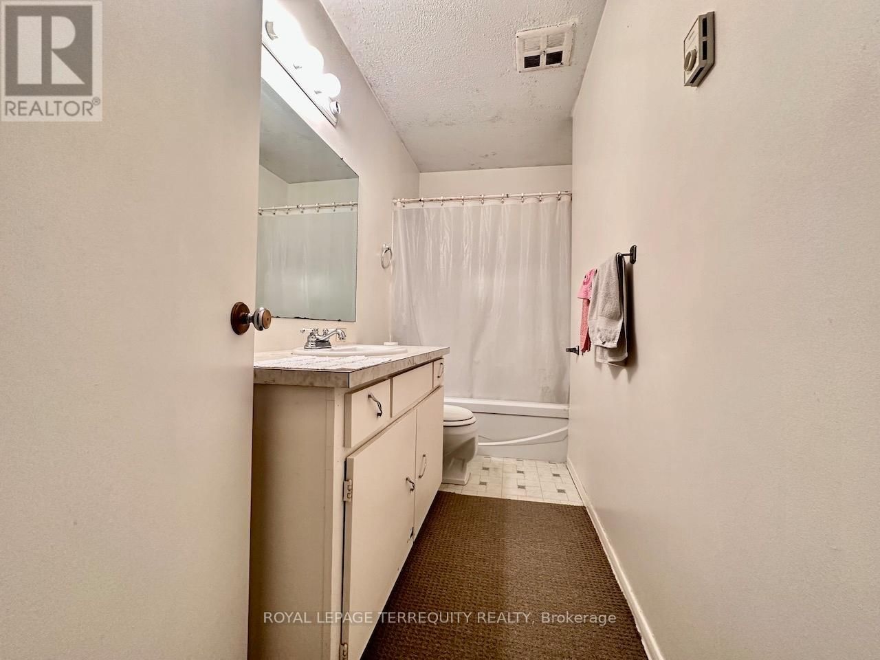 Apt B - 1775 BOWMANVILLE AVENUE Image 8