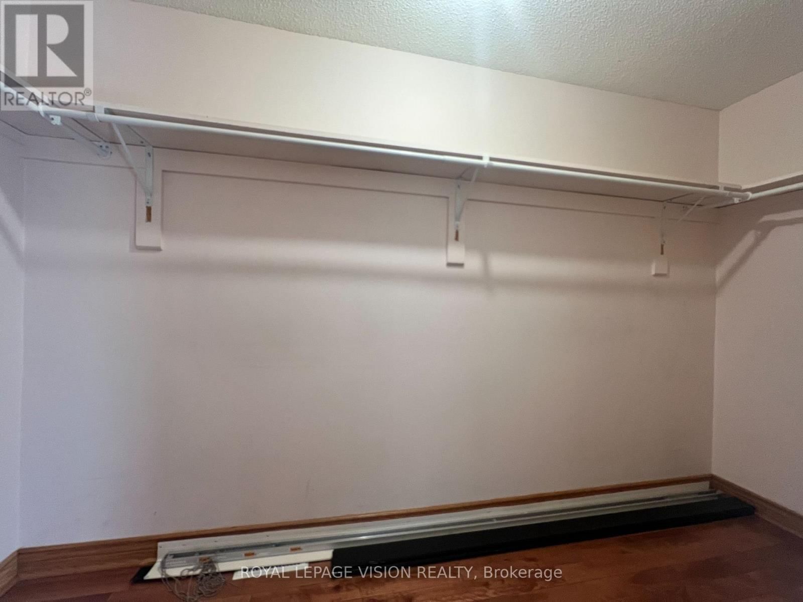 9 EMPRINGHAM DRIVE Image 18