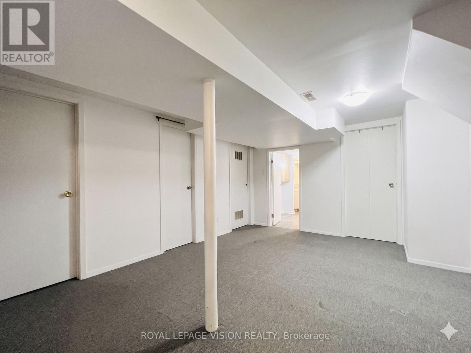 9 EMPRINGHAM DRIVE Image 34