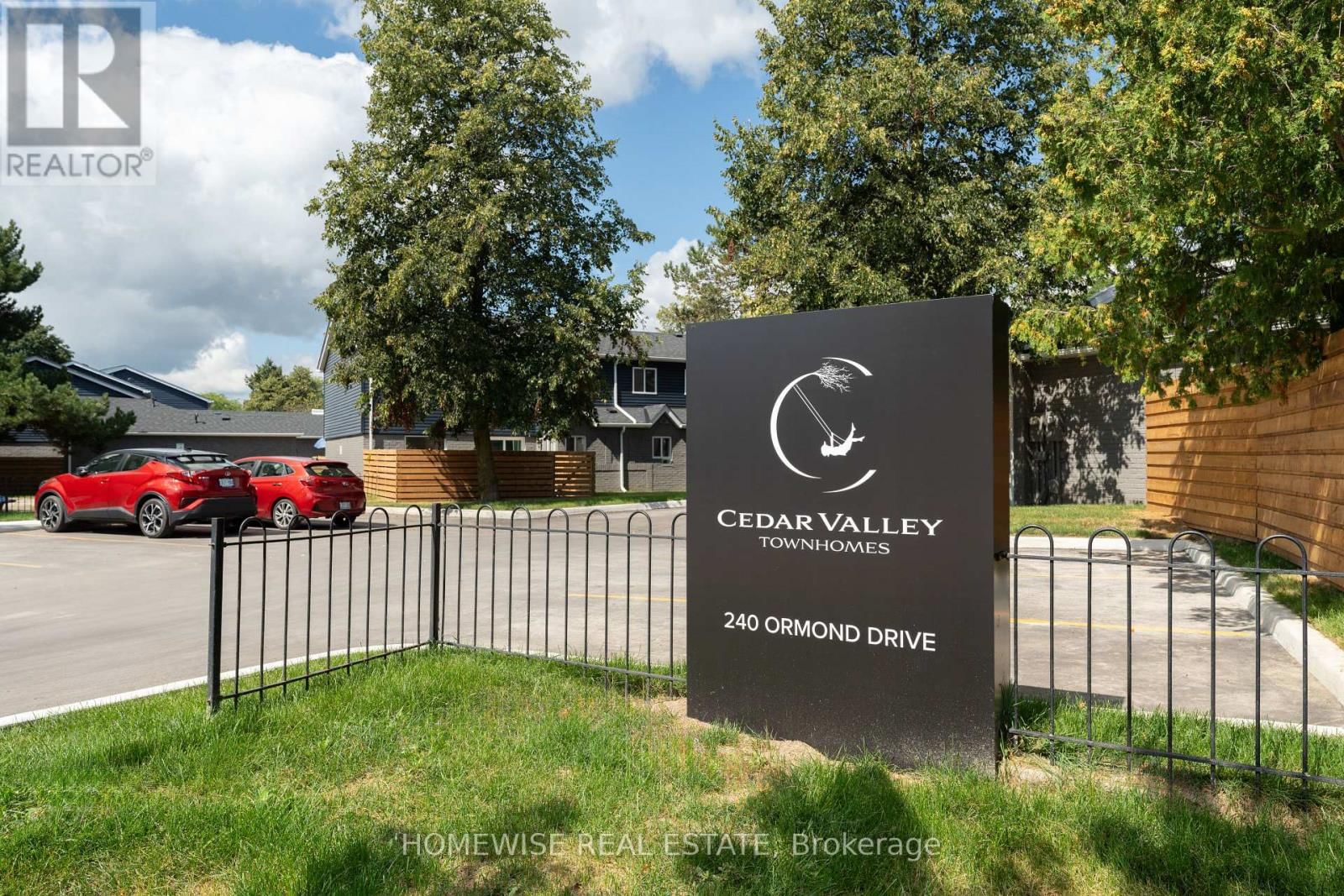 B11 - 240 ORMOND DRIVE Image 30