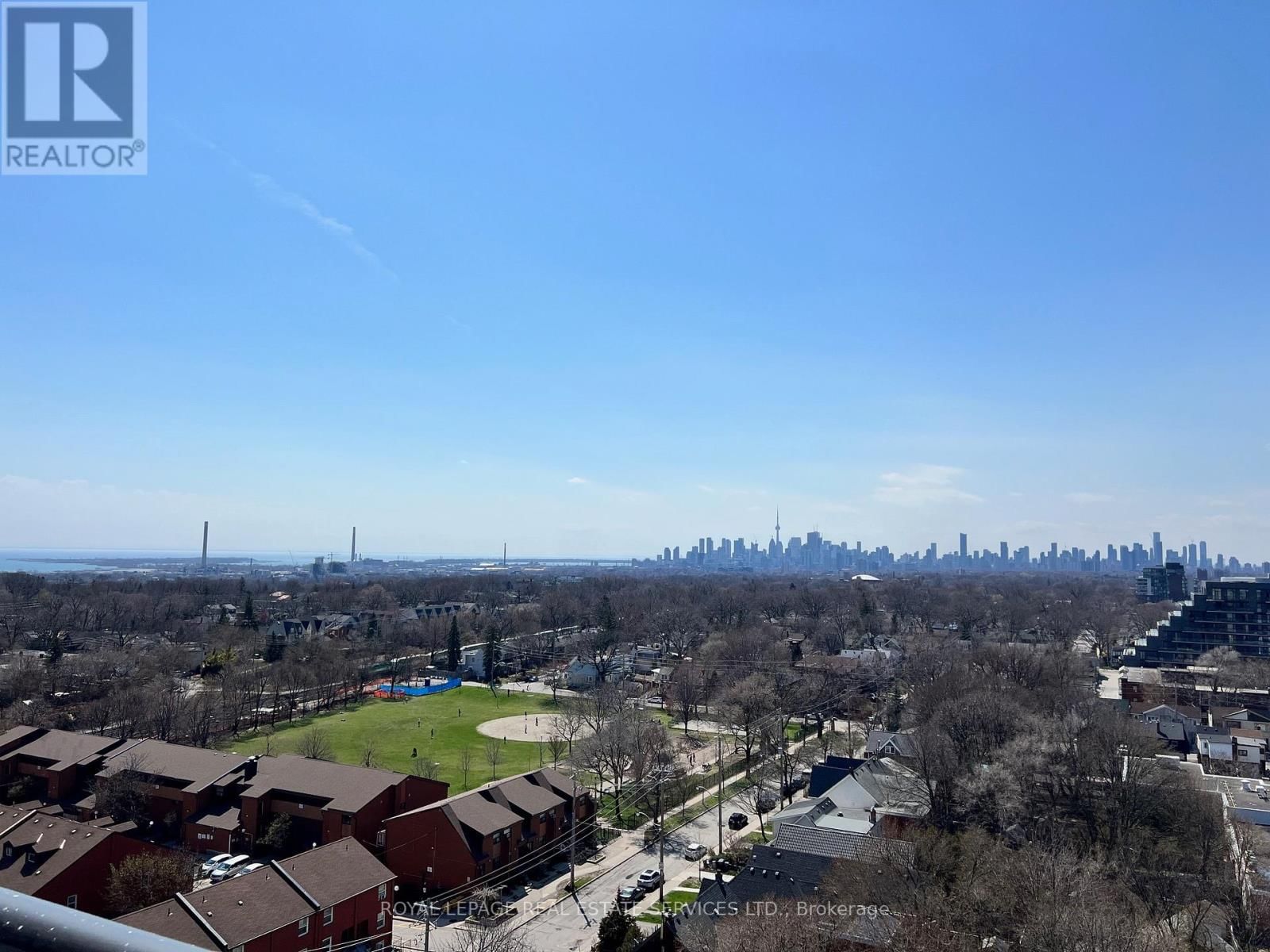 1211 - 286 MAIN STREET Image 17