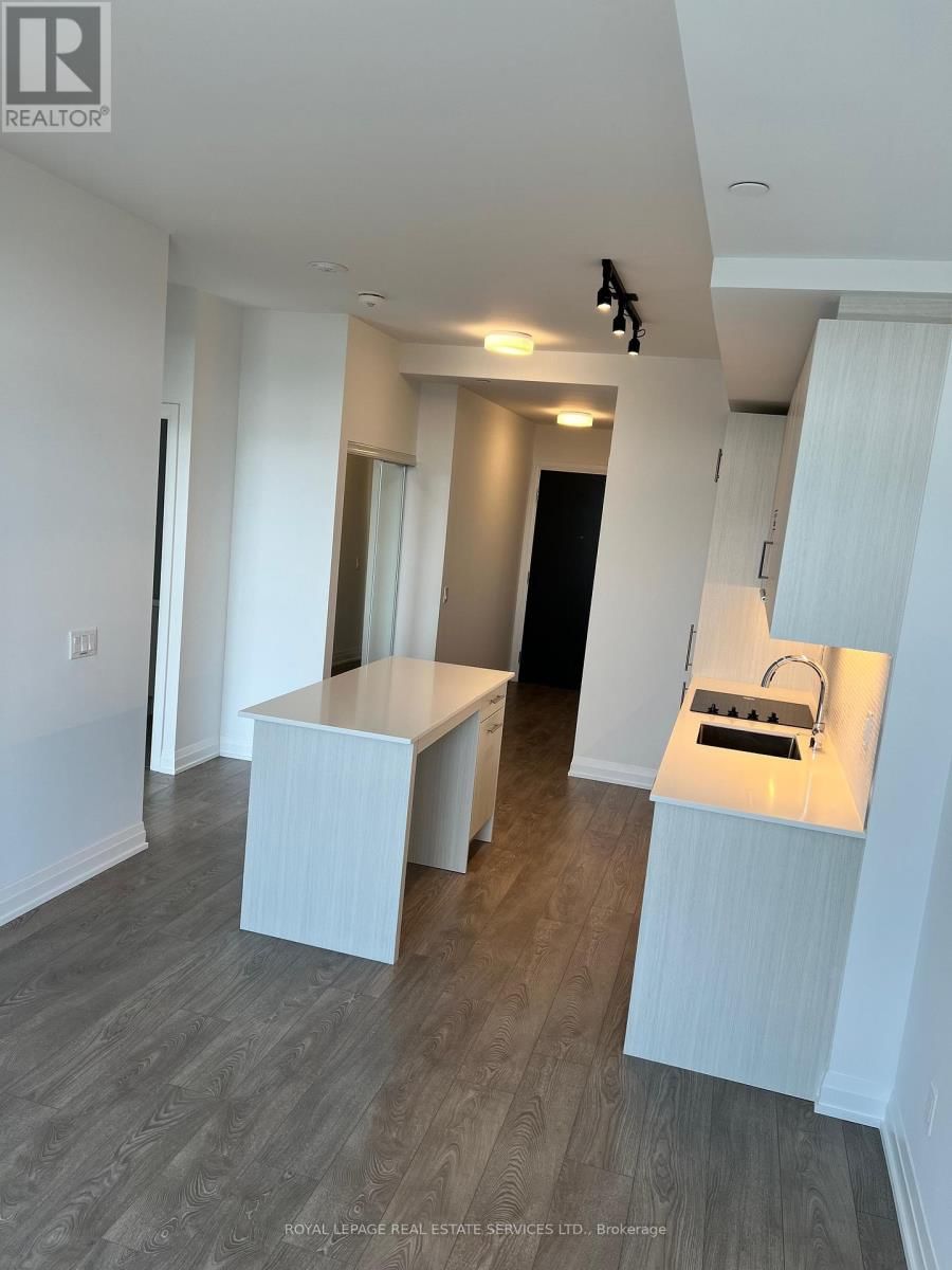 1211 - 286 MAIN STREET Image 19