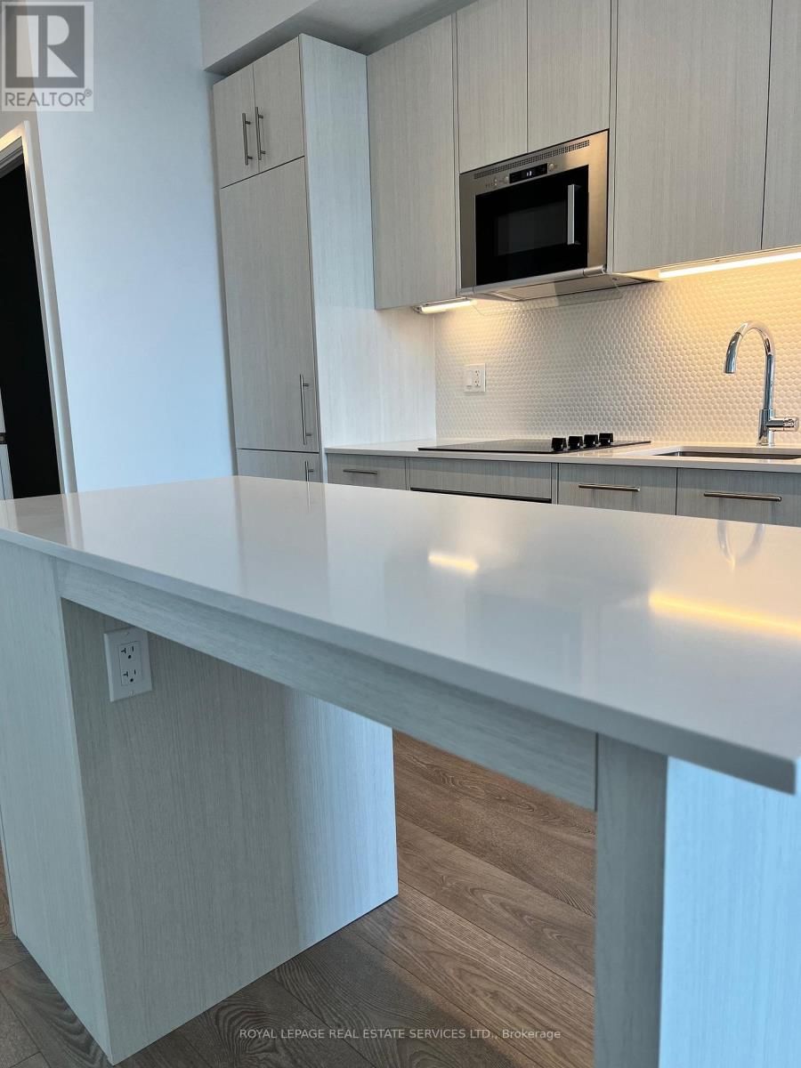 1211 - 286 MAIN STREET Image 22