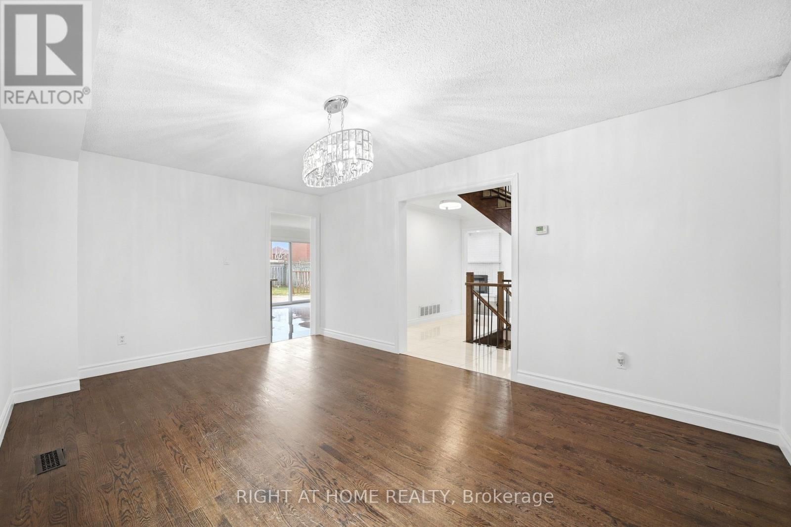 36 RAVENVIEW DRIVE Image 12