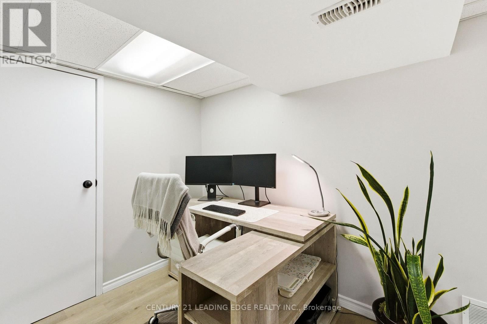 347 NIPIGON STREET Image 20