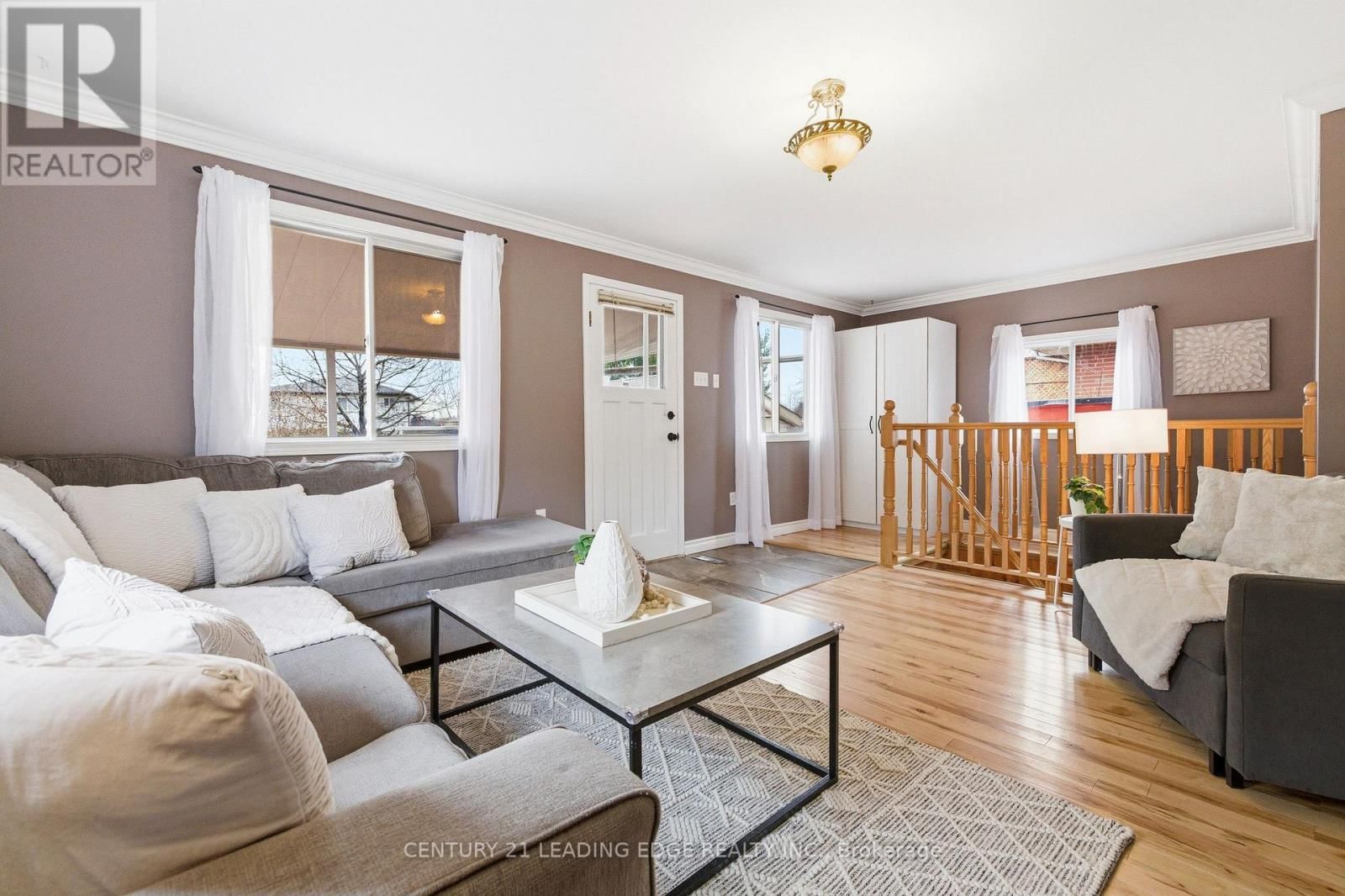 347 NIPIGON STREET Image 9