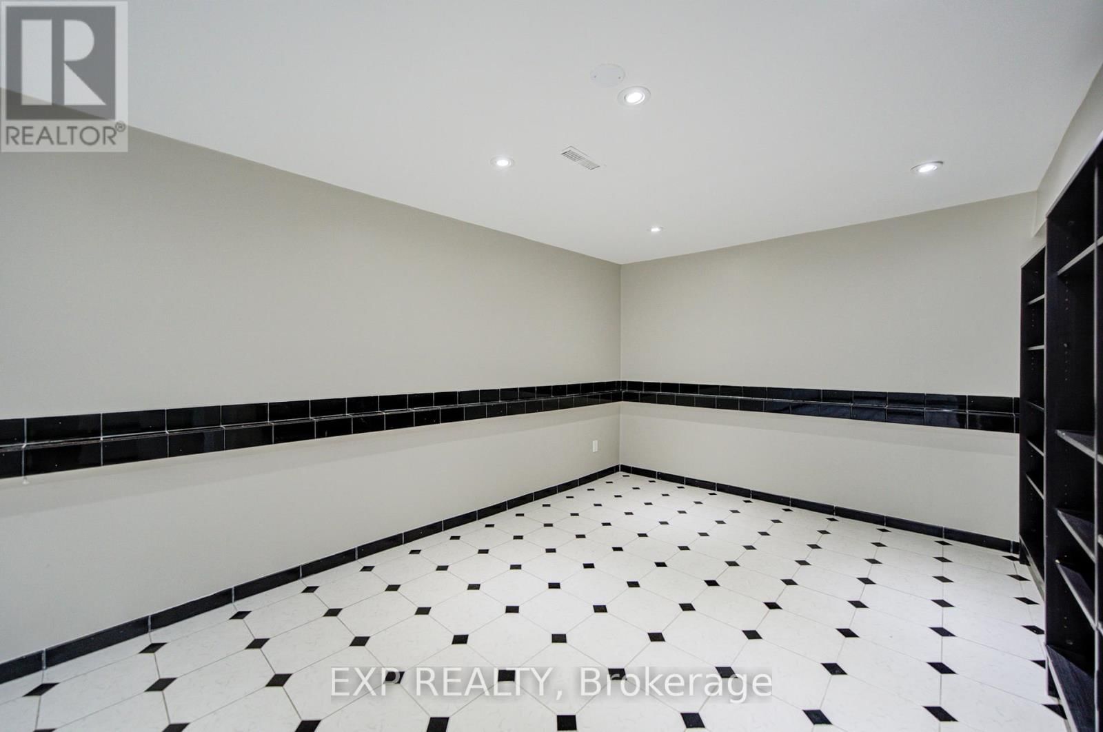 86 ROLLO DRIVE Image 37