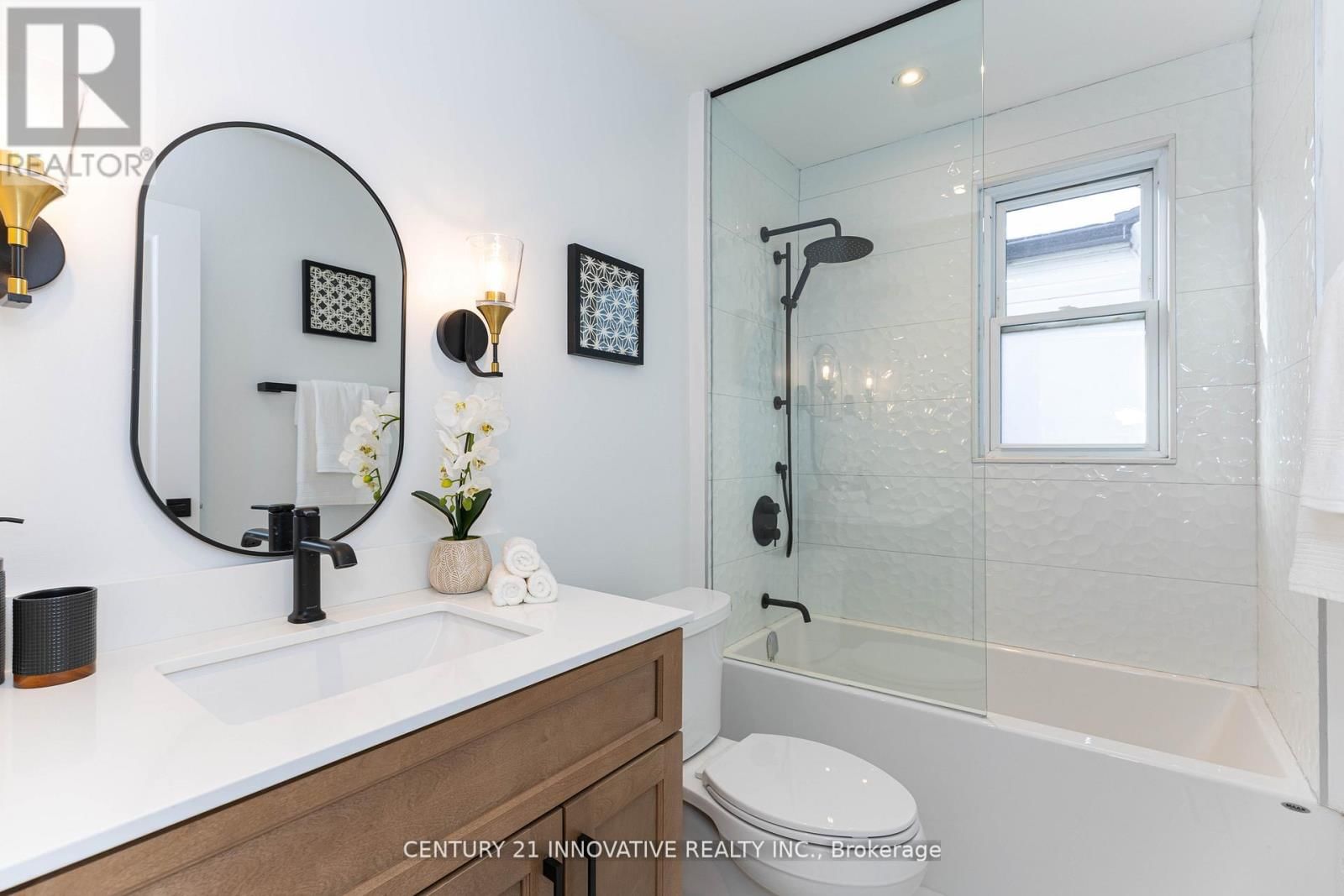 371 MILVERTON BOULEVARD Image 10