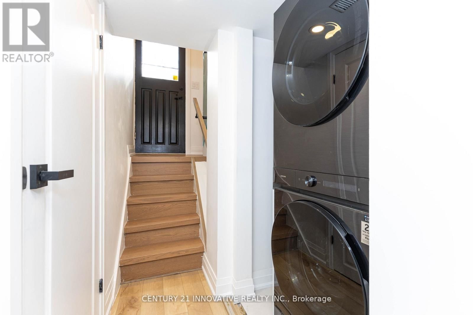 371 MILVERTON BOULEVARD Image 34