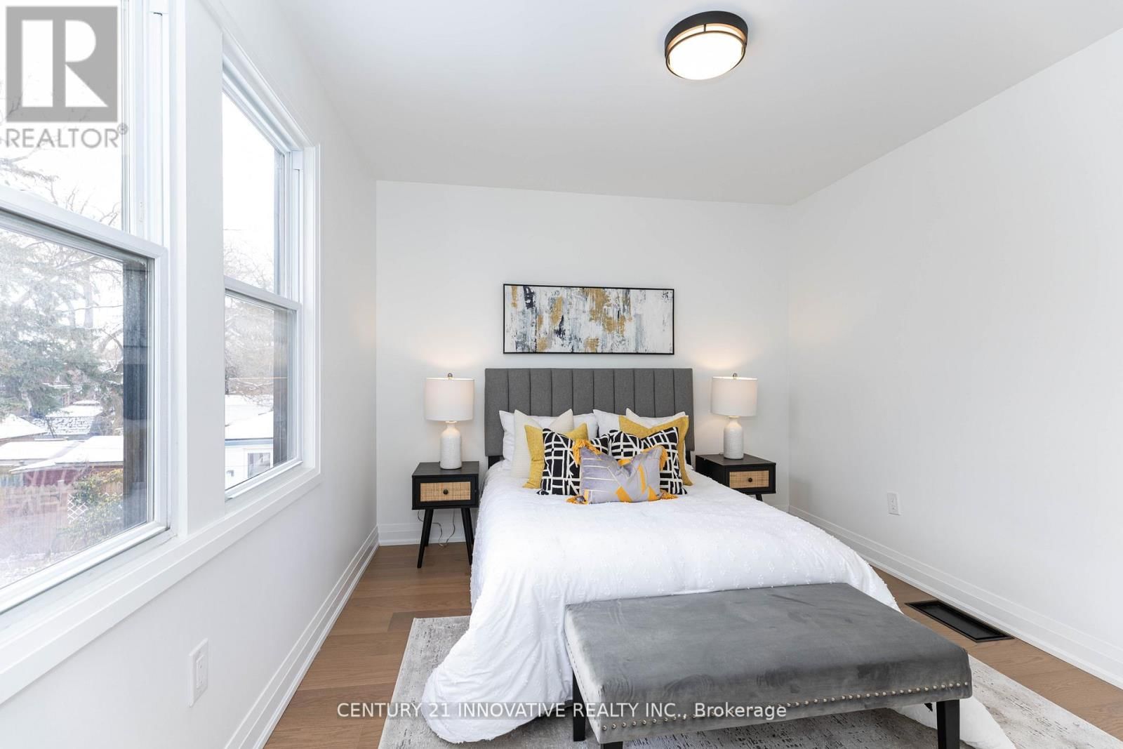 371 MILVERTON BOULEVARD Image 44