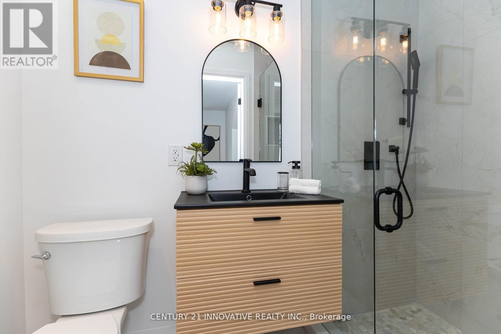 371 MILVERTON BOULEVARD Image 45