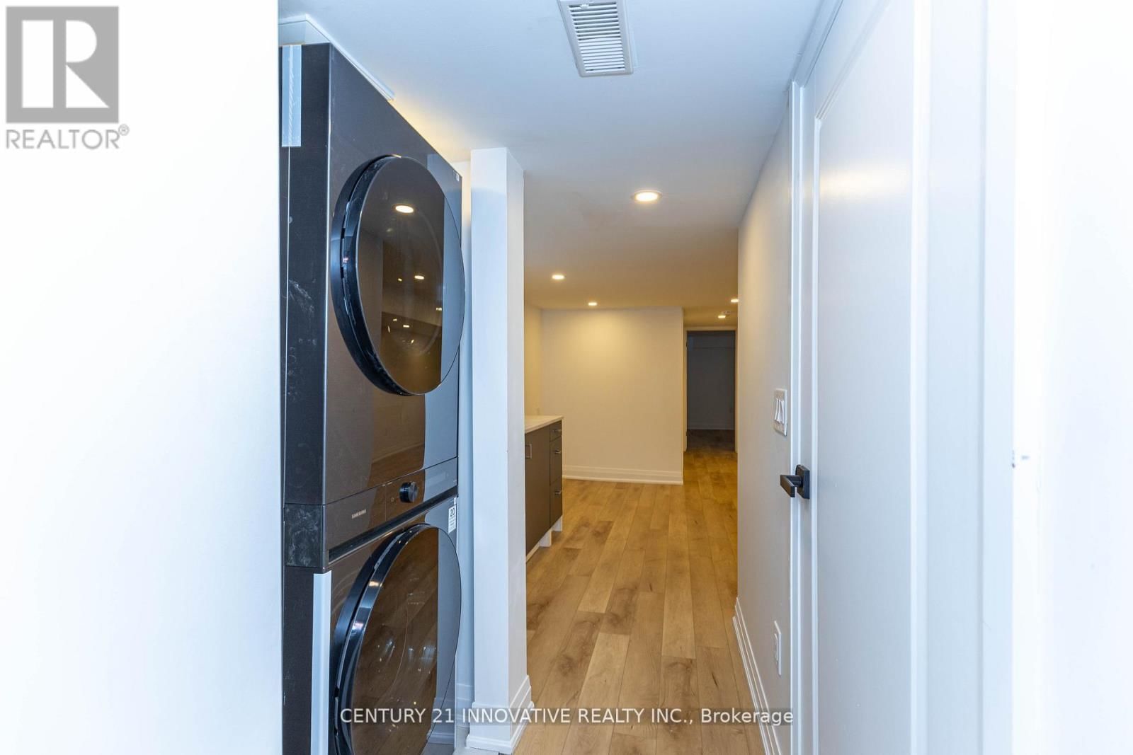 371 MILVERTON BOULEVARD Image 47