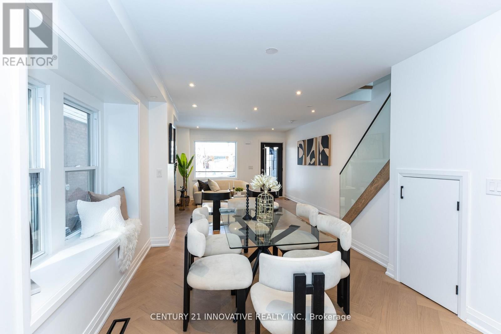 371 MILVERTON BOULEVARD Image 50