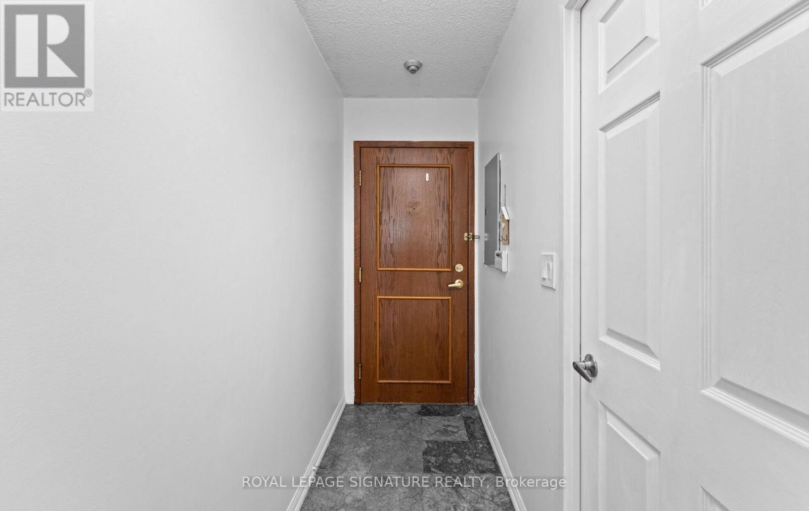 705 - 8 LEE CENTRE DRIVE Image 10