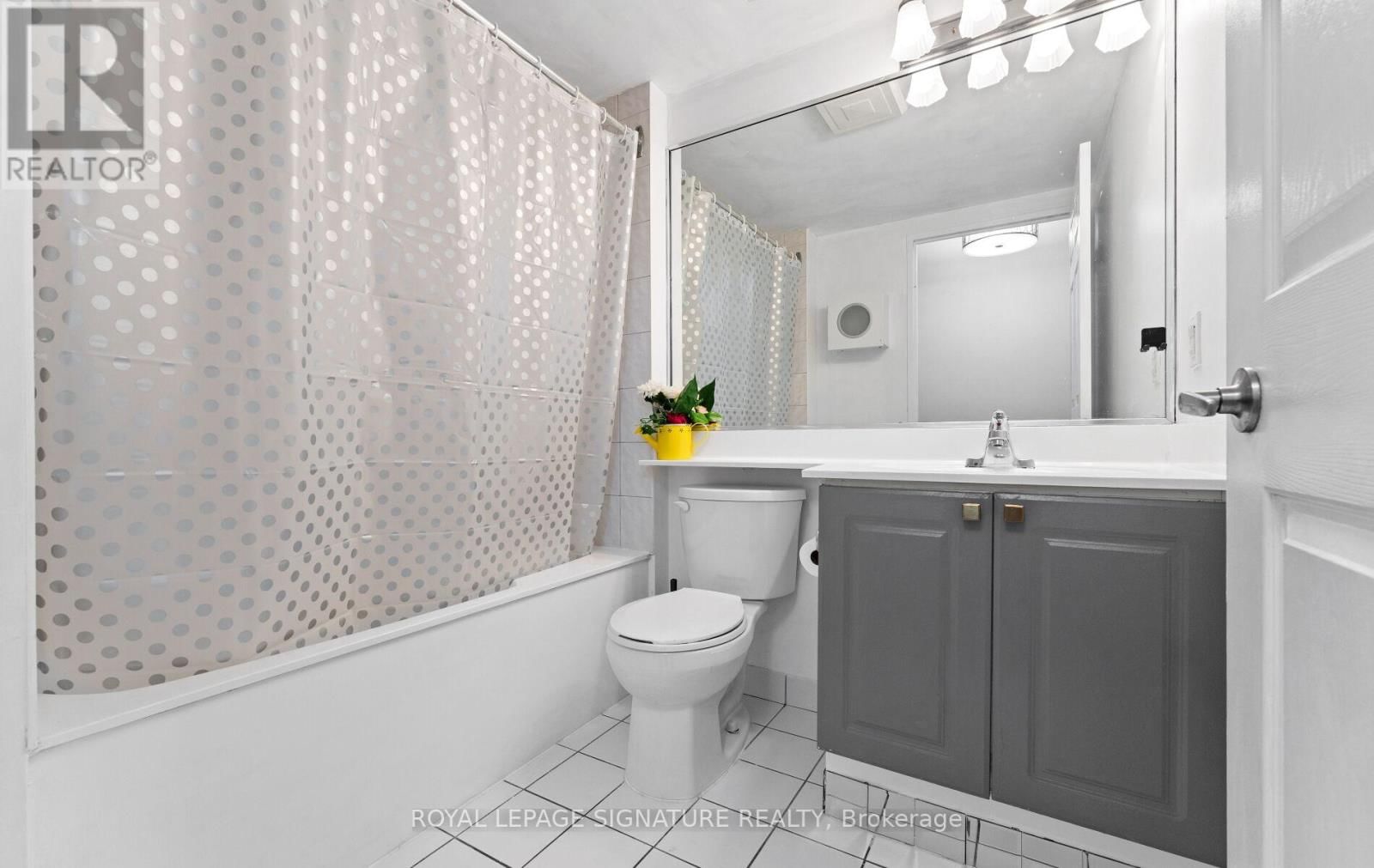 705 - 8 LEE CENTRE DRIVE Image 29