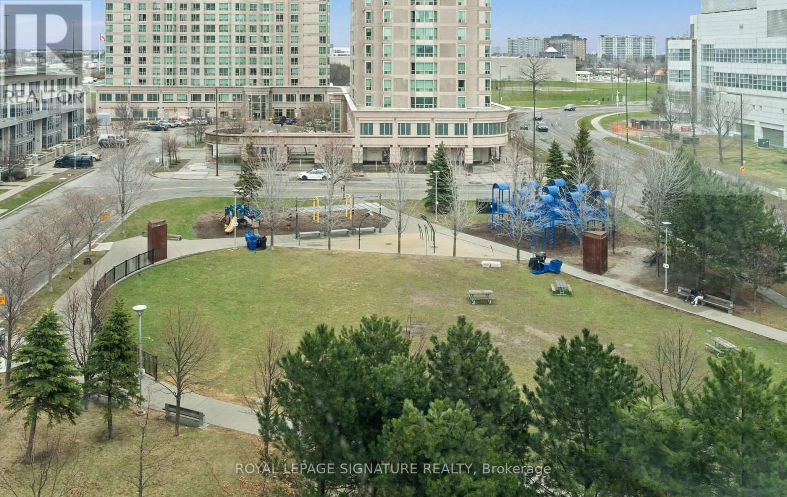 705 - 8 LEE CENTRE DRIVE Image 33