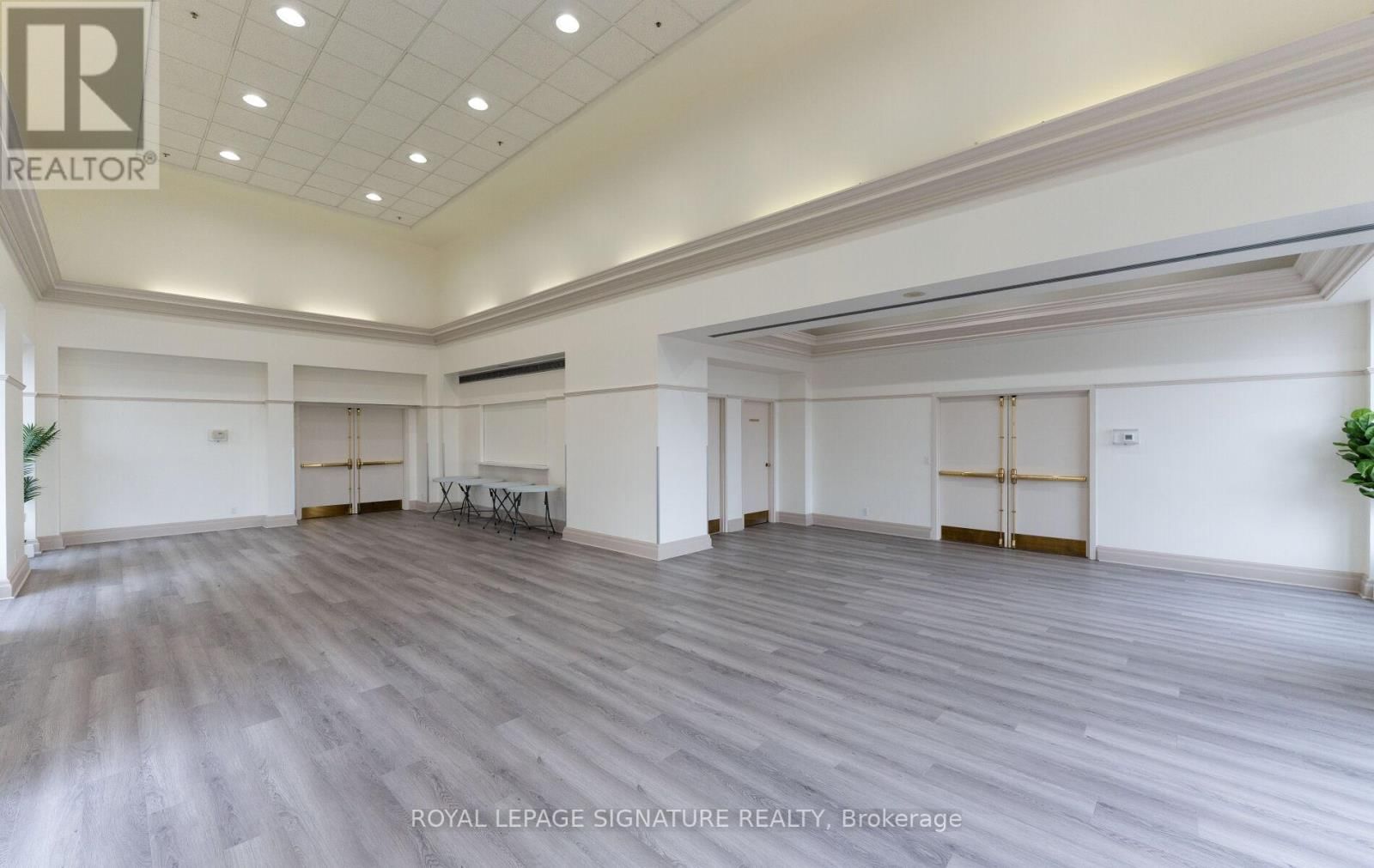 705 - 8 LEE CENTRE DRIVE Image 35