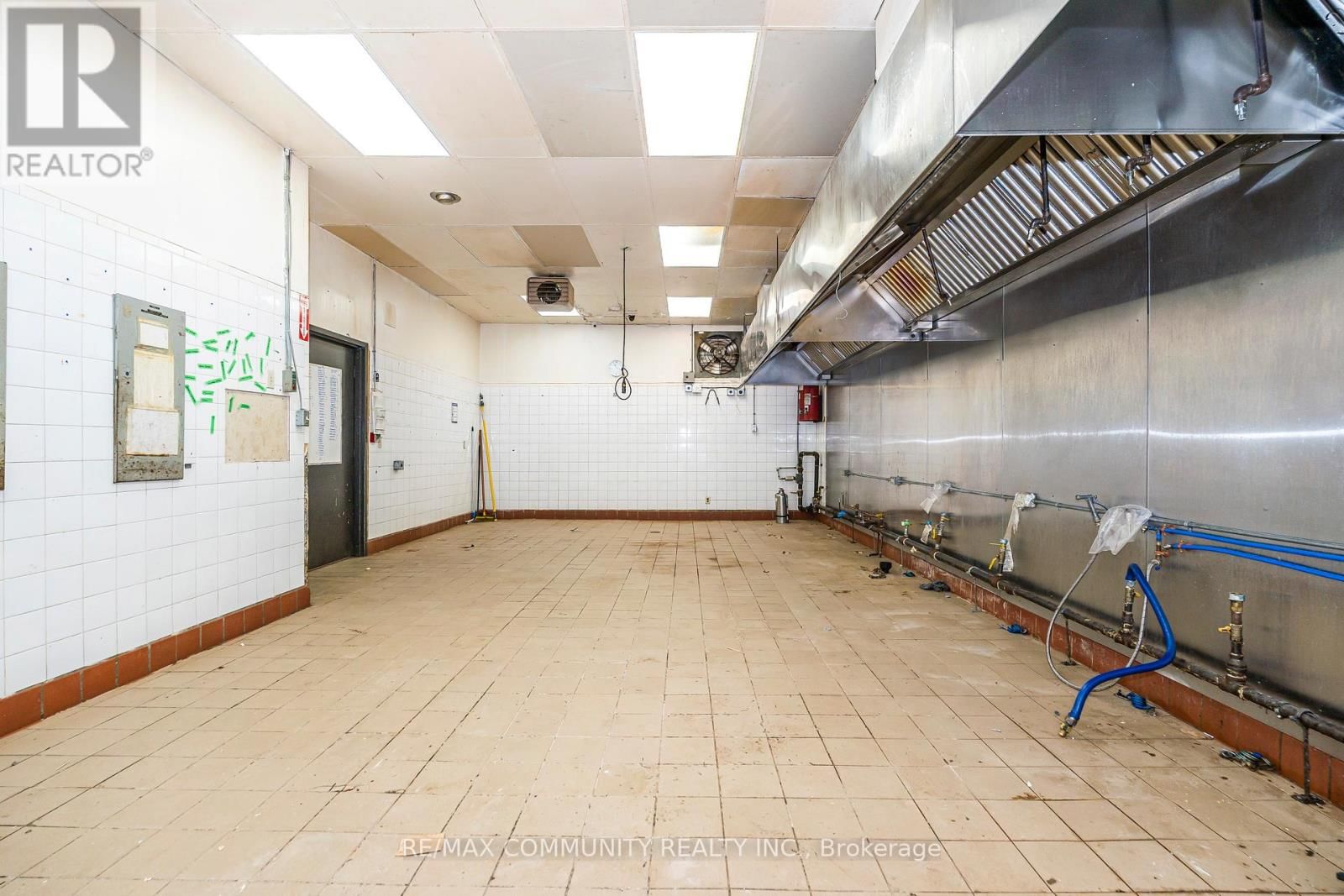 60 ATHOL STREET EAST Image 15