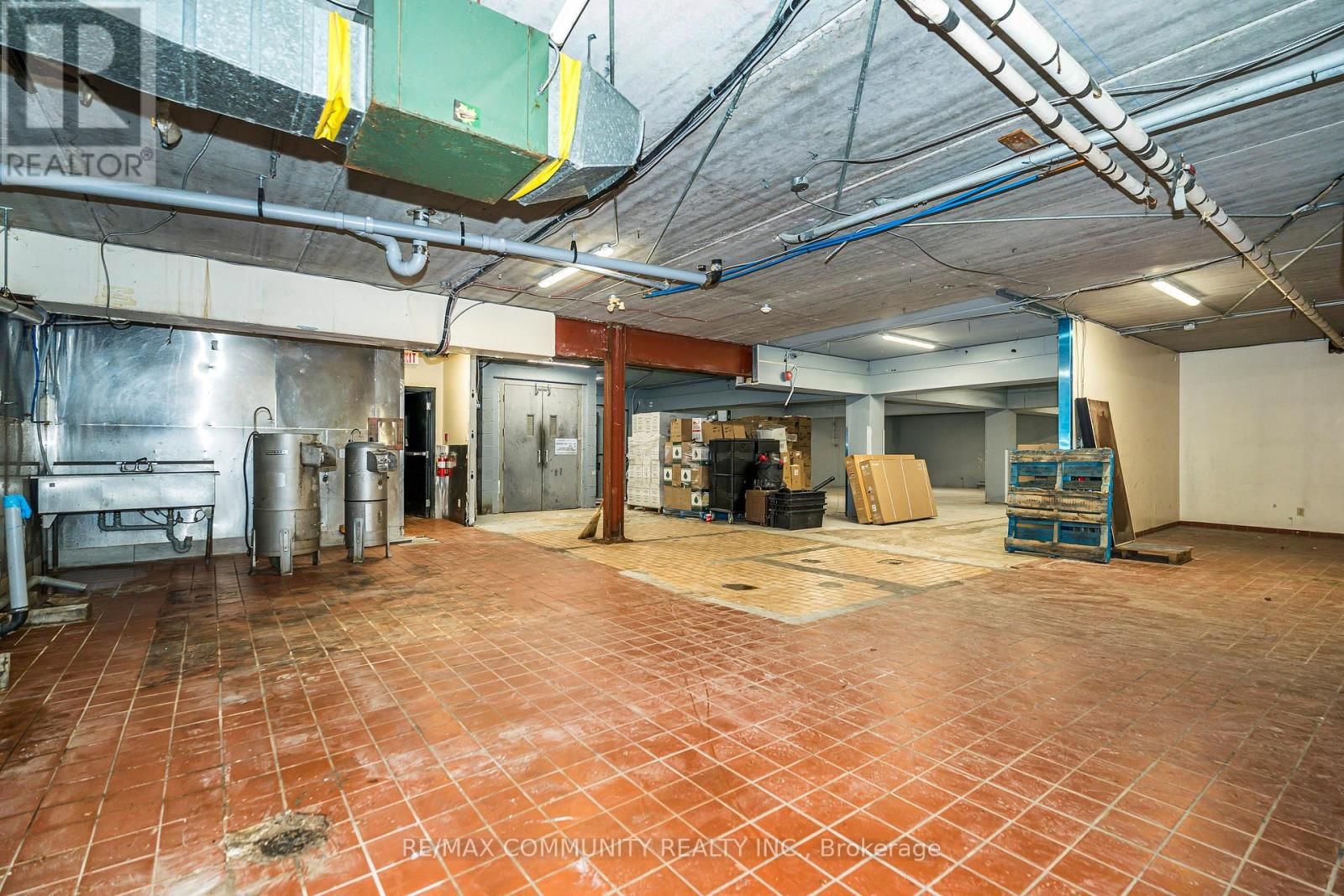 60 ATHOL STREET EAST Image 22