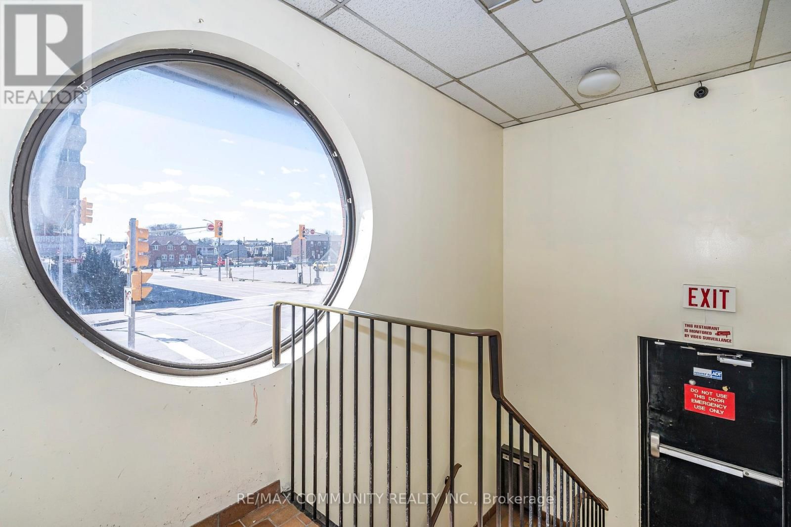 60 ATHOL STREET EAST Image 6