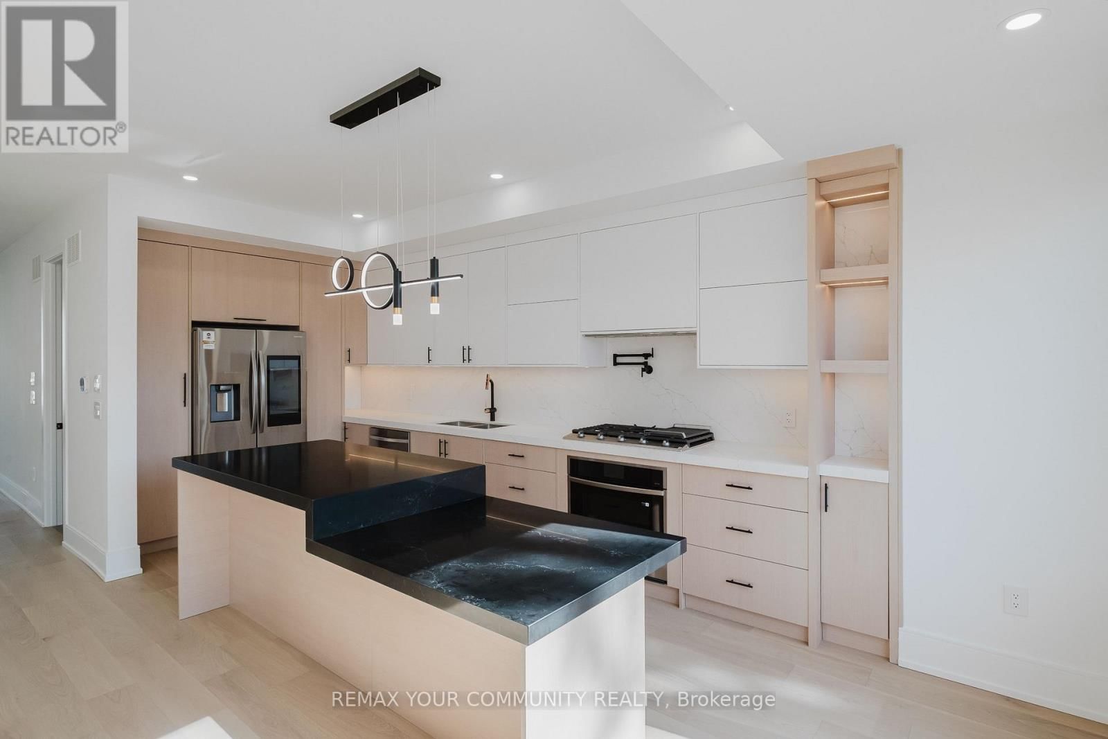 360 WOODMOUNT AVENUE Image 13