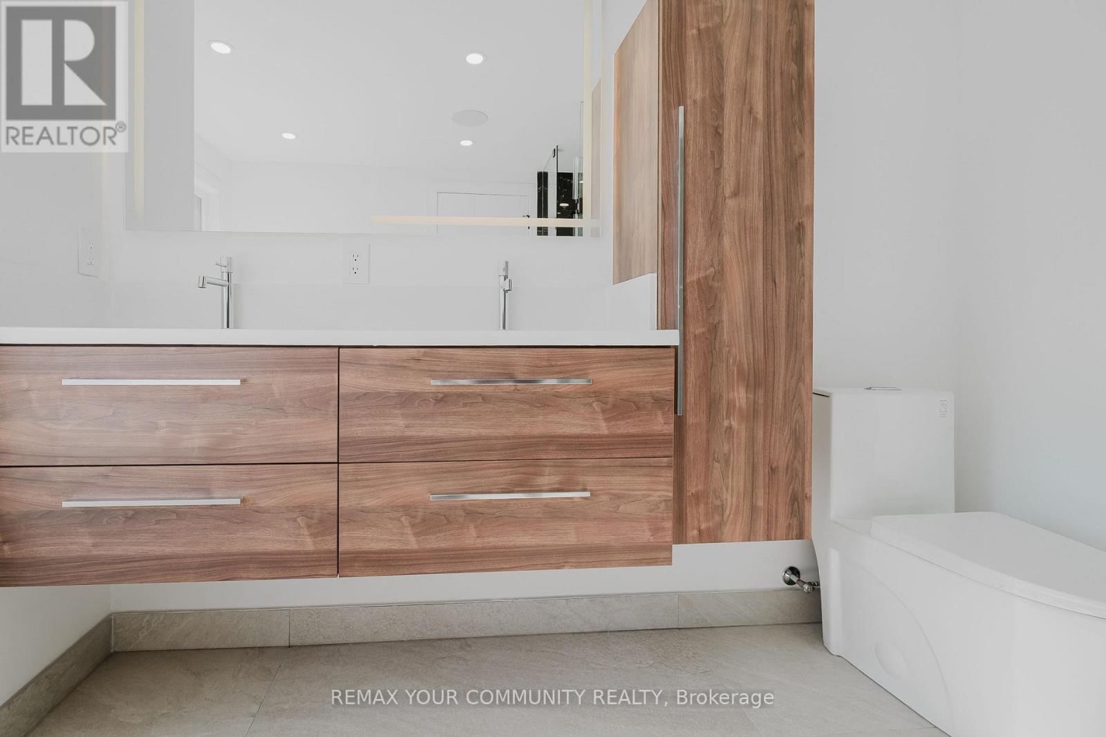 360 WOODMOUNT AVENUE Image 35