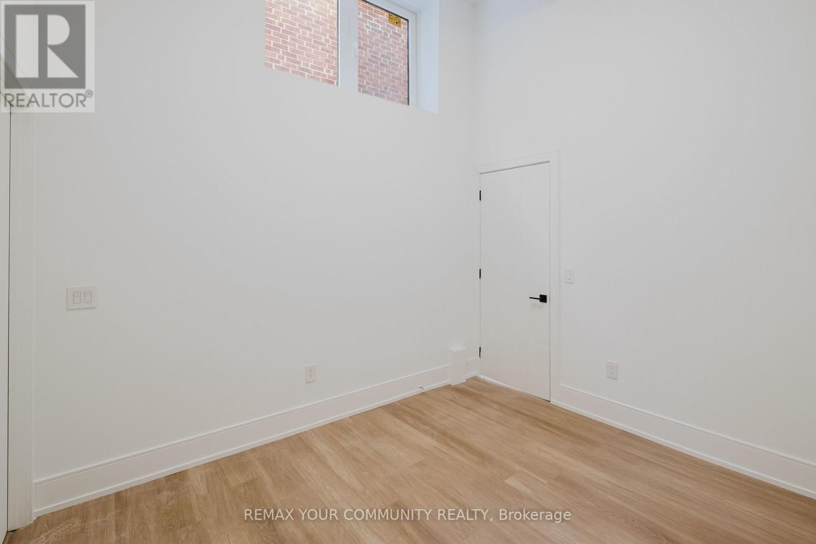 360 WOODMOUNT AVENUE Image 43