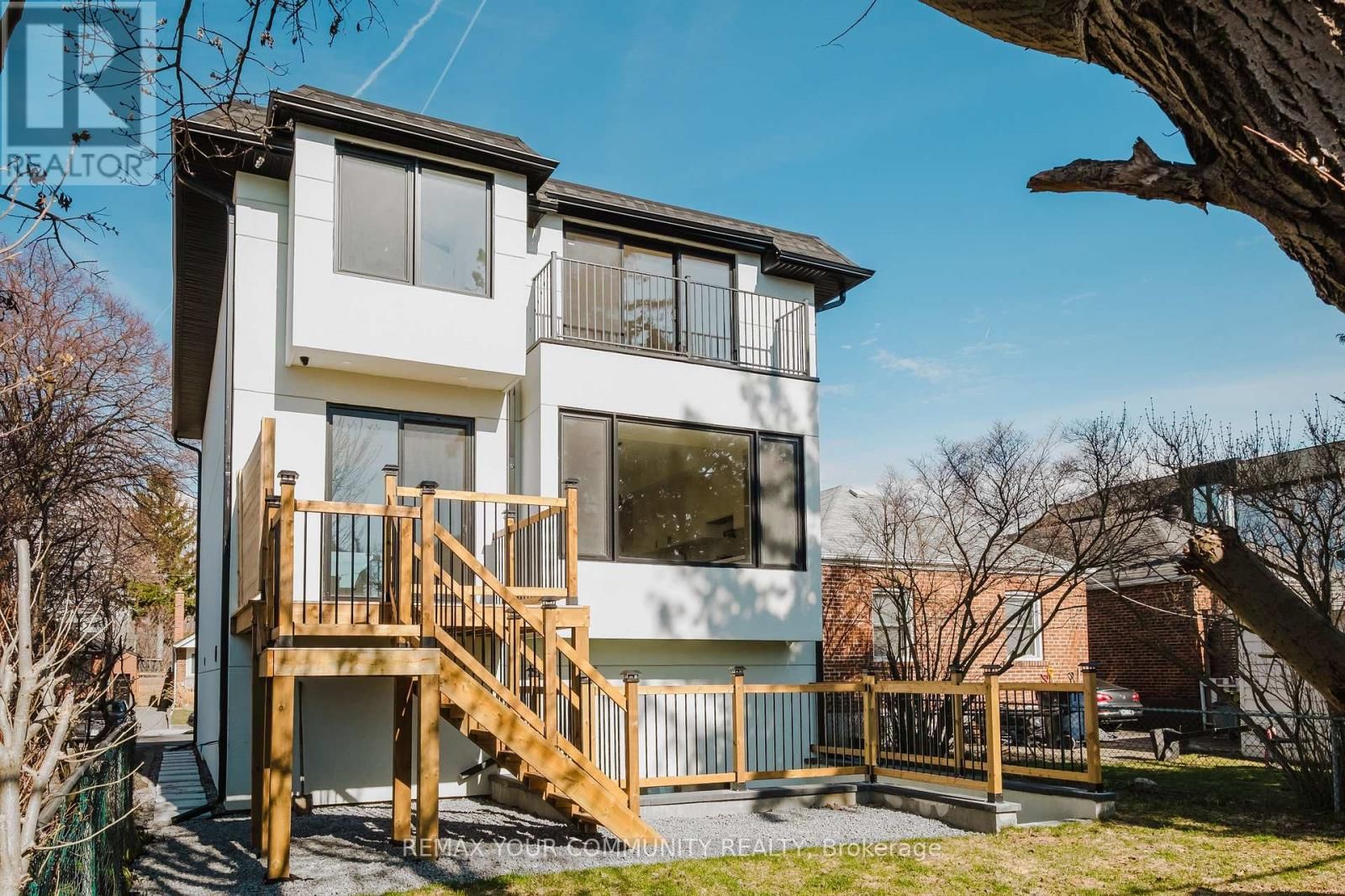 360 WOODMOUNT AVENUE Image 49