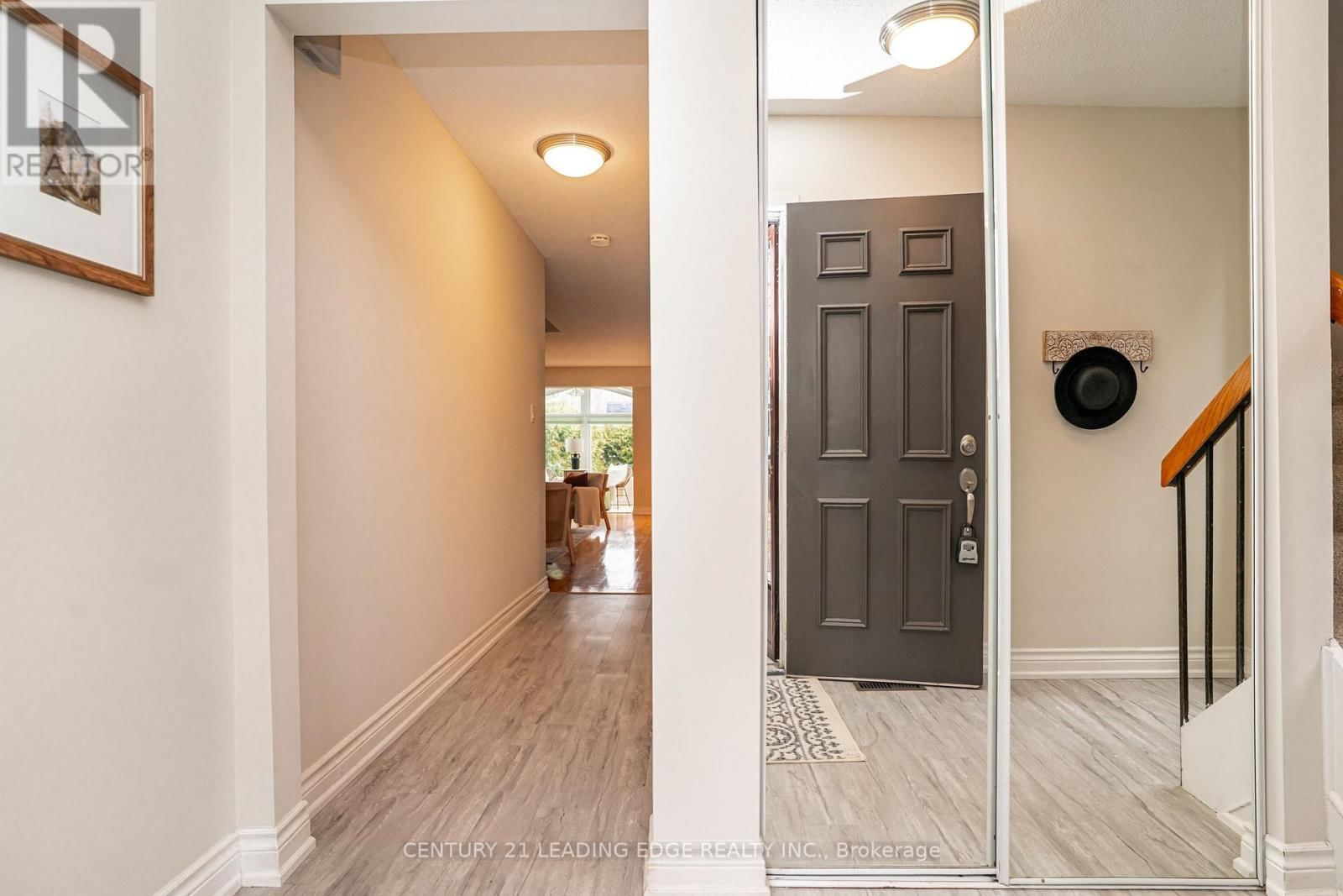 1825 LISTOWELL CRESCENT Image 6