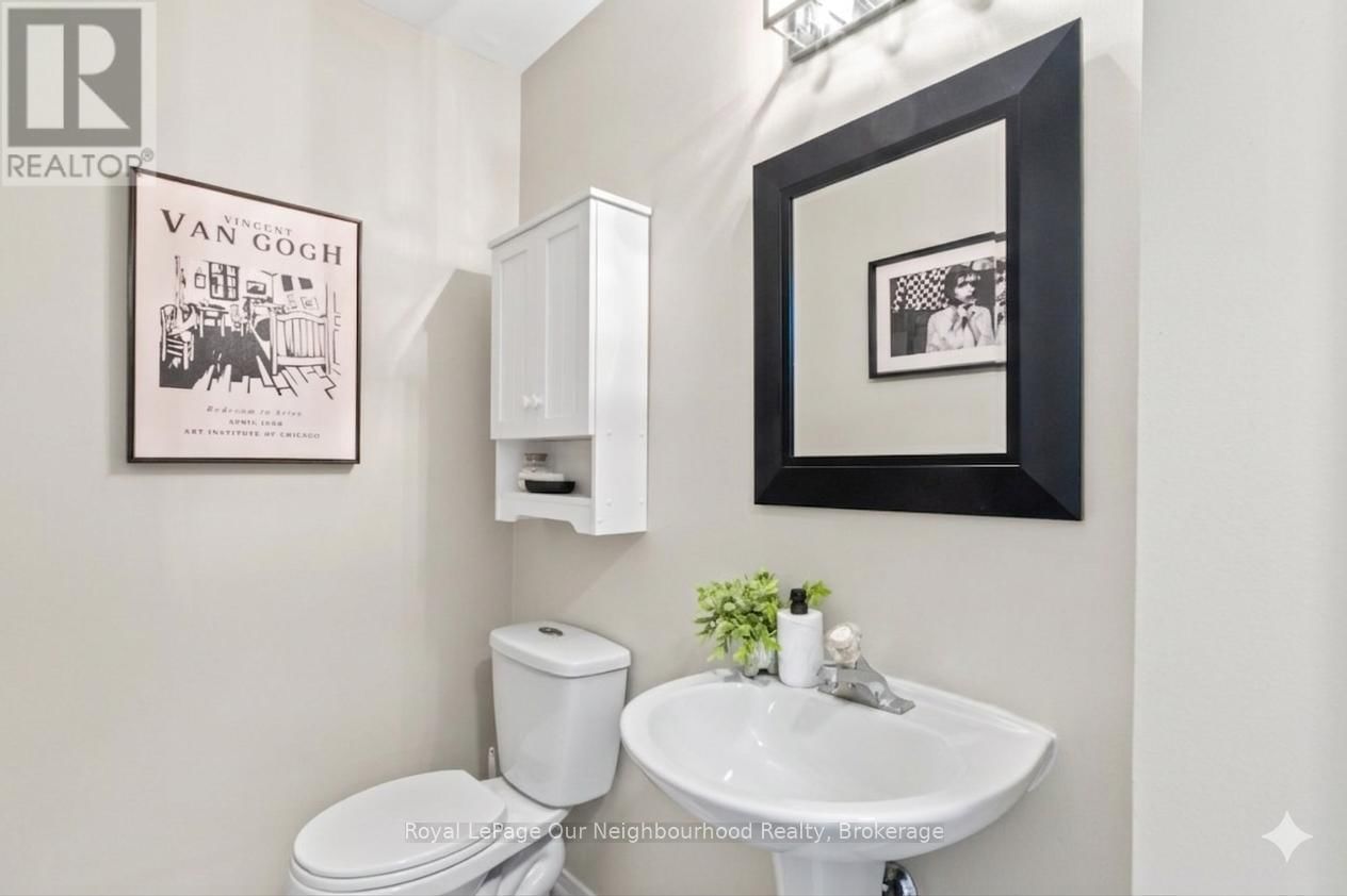 61 FRY CRESCENT Image 9