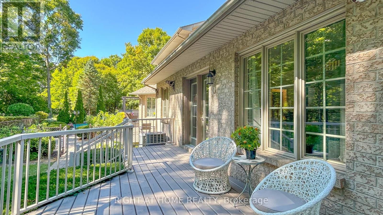 27 TIMBERLANE COURT Image 22