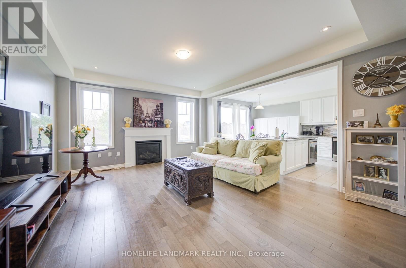 106 BARKERVILLE DRIVE Image 10