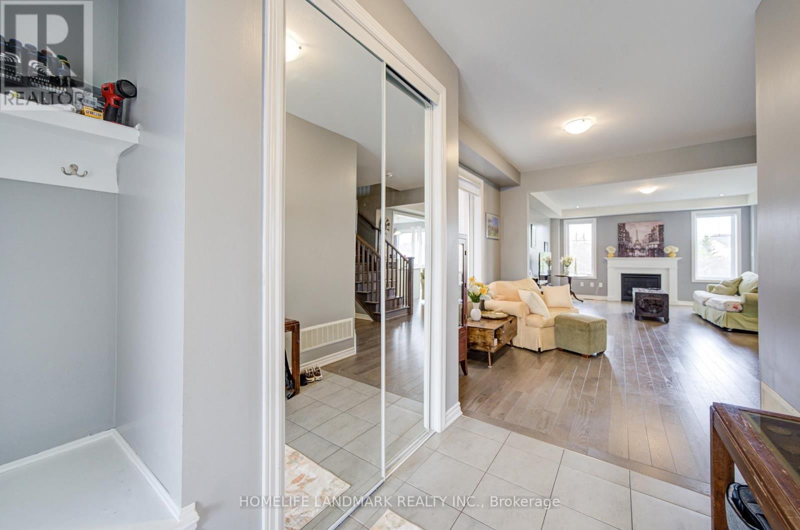 106 BARKERVILLE DRIVE Image 4