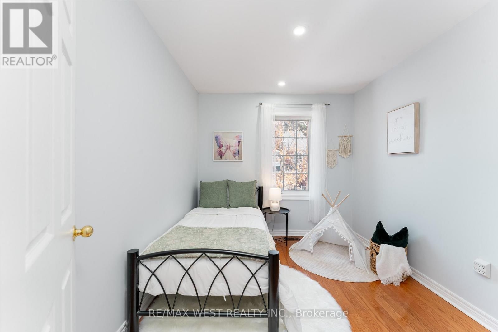 2 - 50 MARKHAM ROAD Image 16