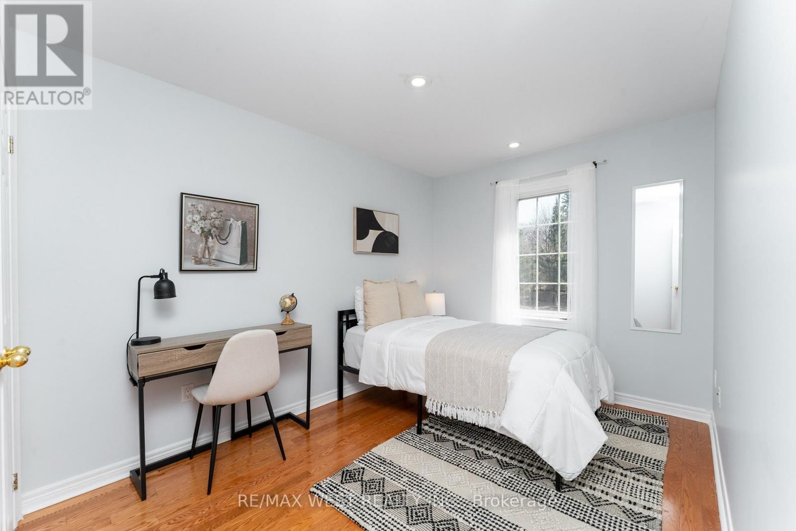 2 - 50 MARKHAM ROAD Image 17