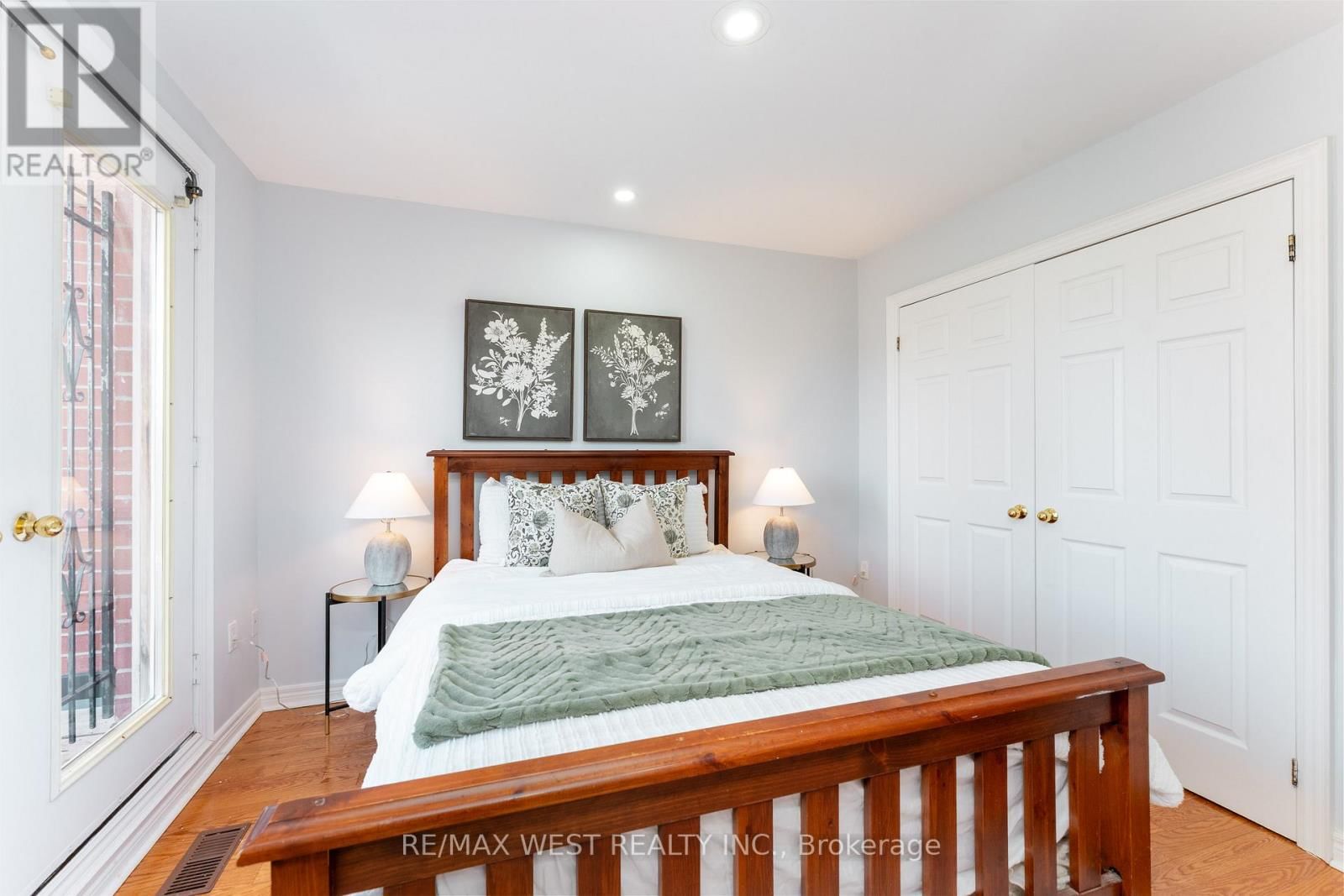 2 - 50 MARKHAM ROAD Image 18