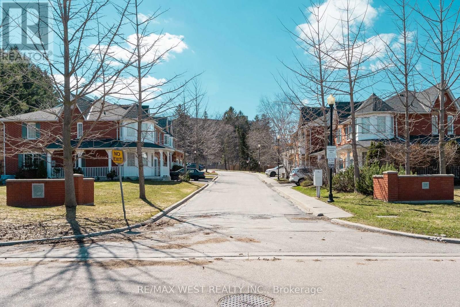 2 - 50 MARKHAM ROAD Image 3