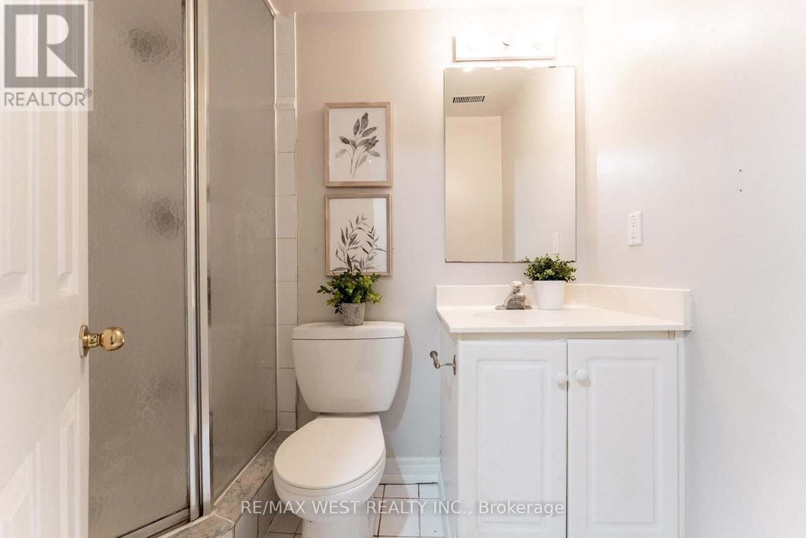 2 - 50 MARKHAM ROAD Image 31