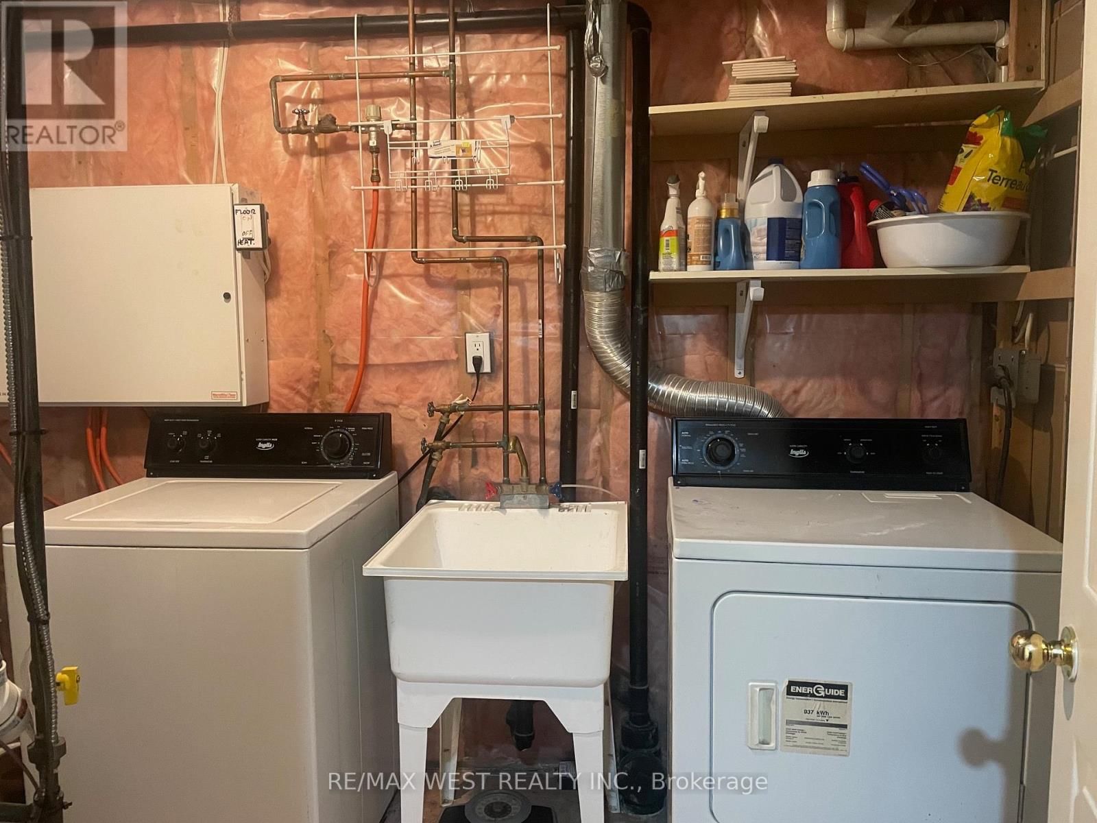 2 - 50 MARKHAM ROAD Image 33