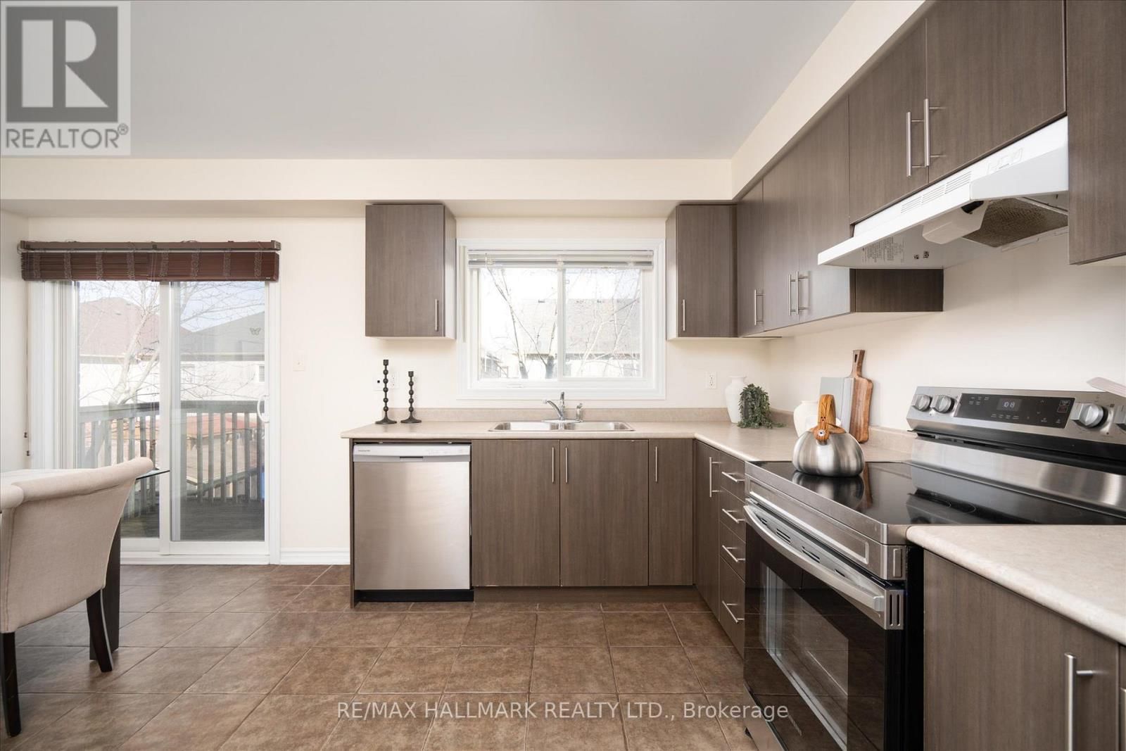 32 KATERSON LANE Image 9