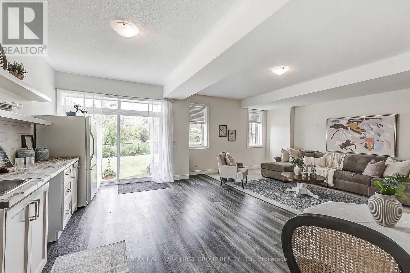 16 BEAVERDAMS DRIVE Image 44