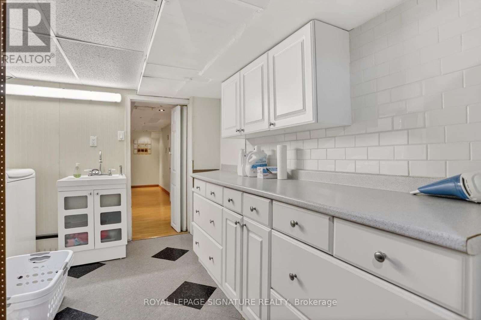 104 FERRIS ROAD Image 25