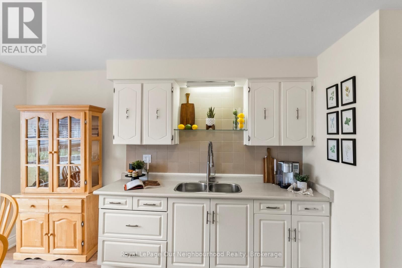 1261 LUDLOW COURT Image 12