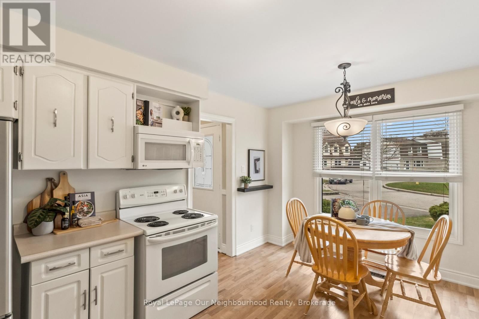 1261 LUDLOW COURT Image 14