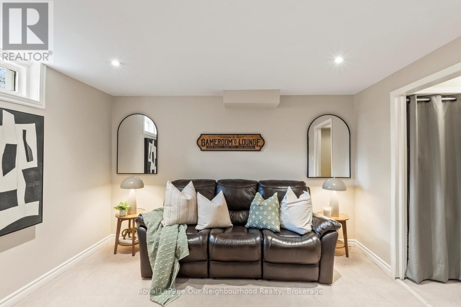 1261 LUDLOW COURT Image 34