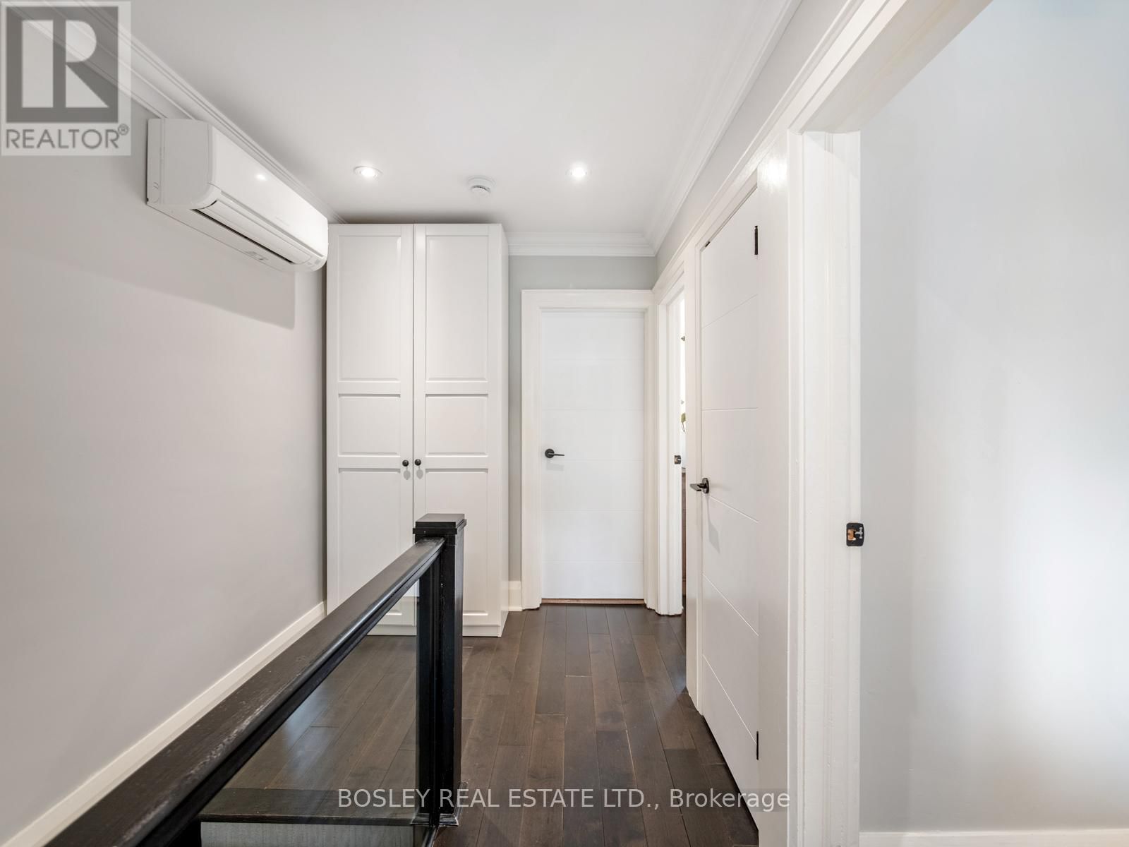 1070 WOODBINE AVENUE Image 19