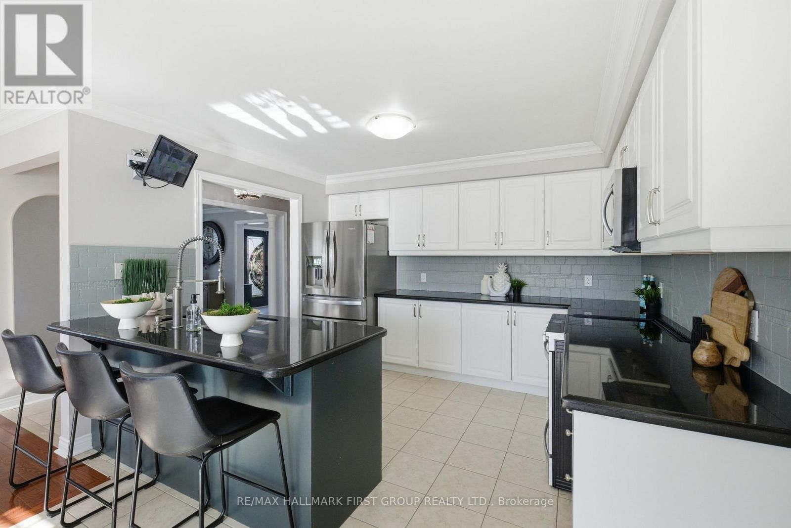 82 WOODCOCK AVENUE Image 10