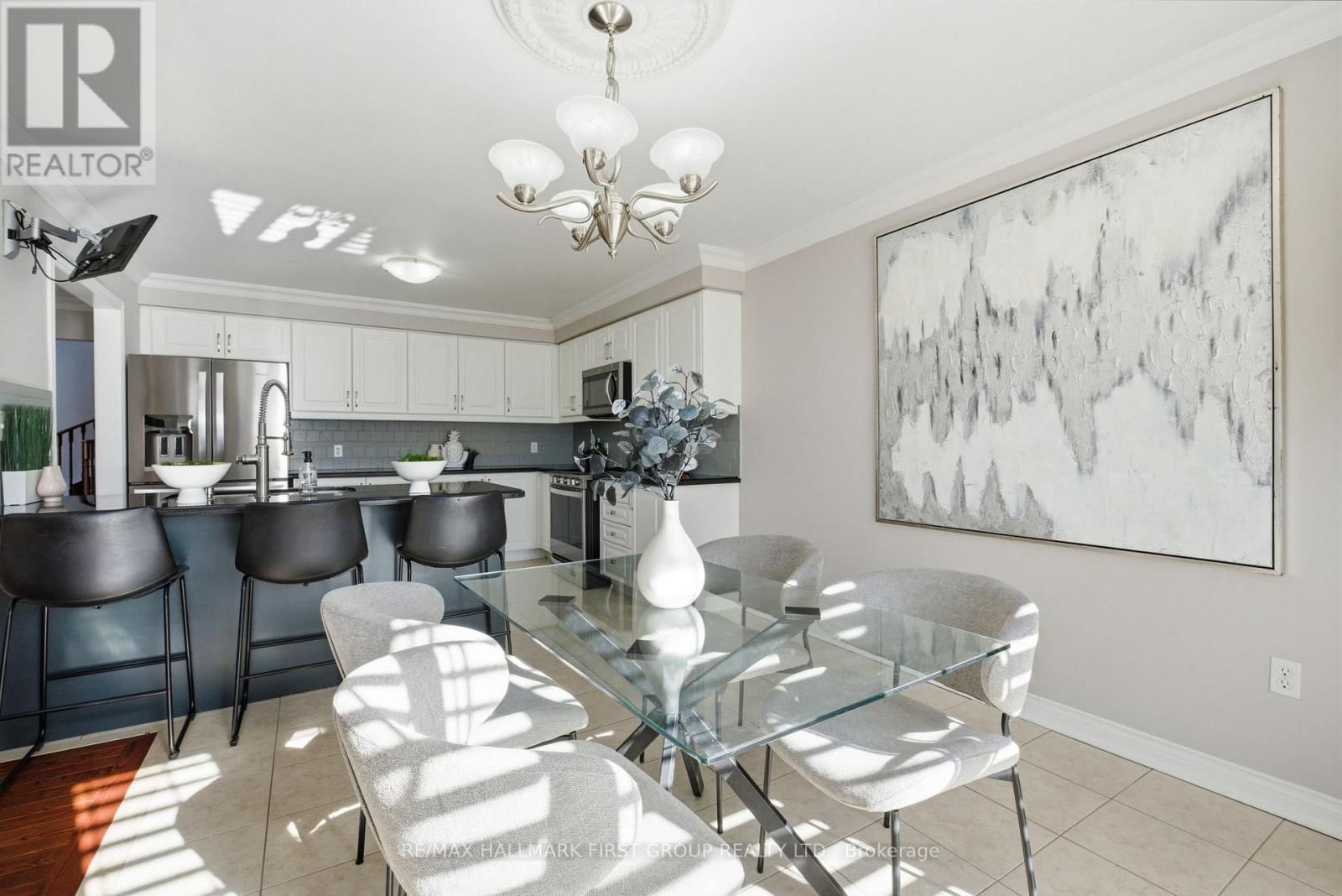 82 WOODCOCK AVENUE Image 13