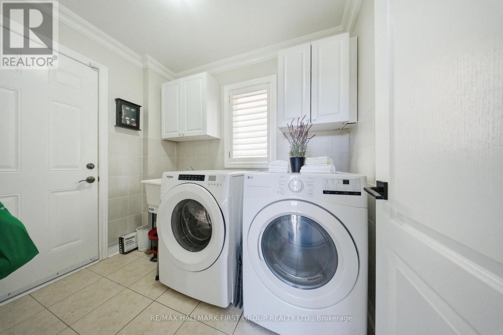 82 WOODCOCK AVENUE Image 15